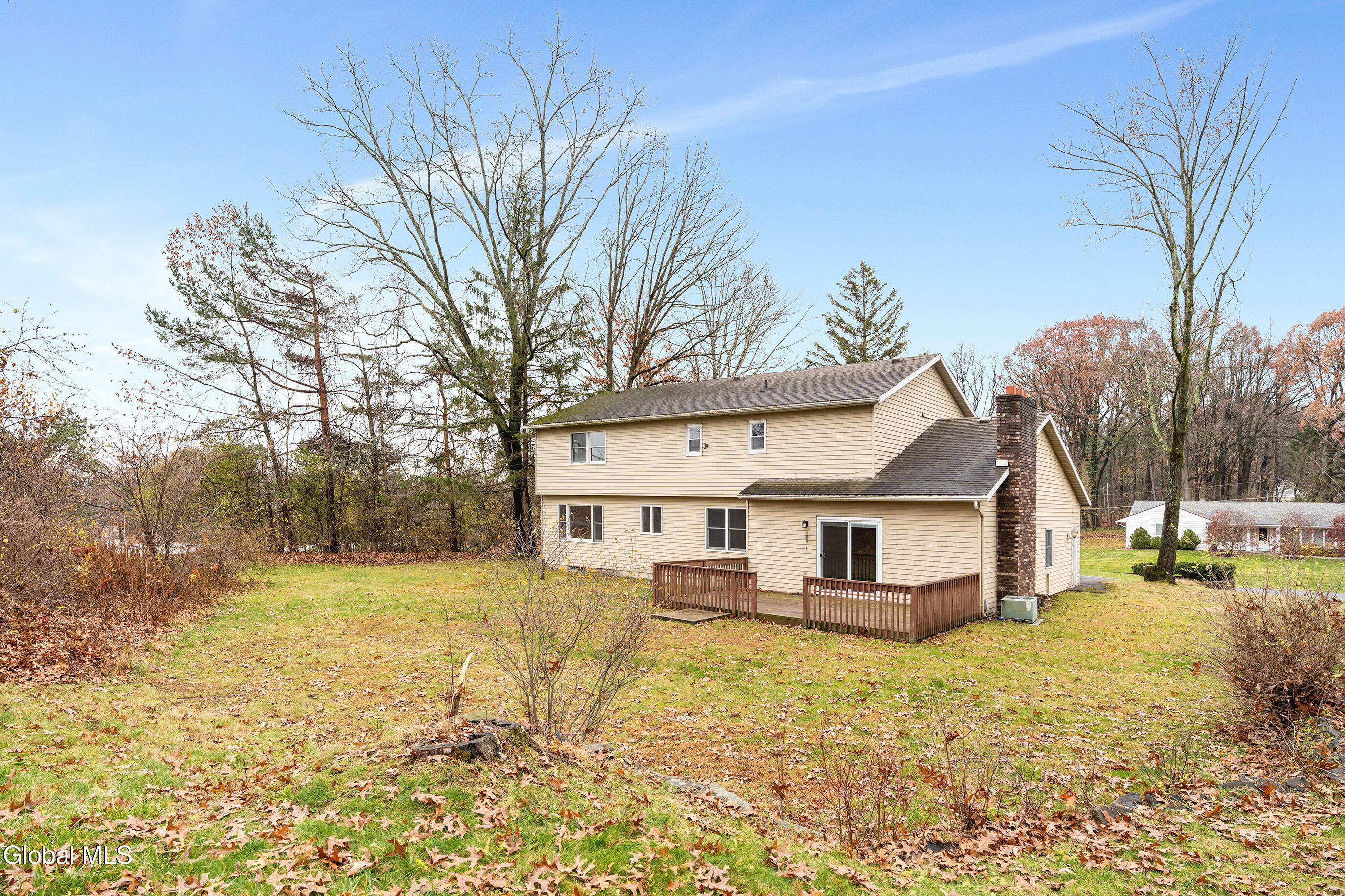3 Springwood Manor Drive Colonie, NY 12211 - Photo 3 of 37 003-Rear