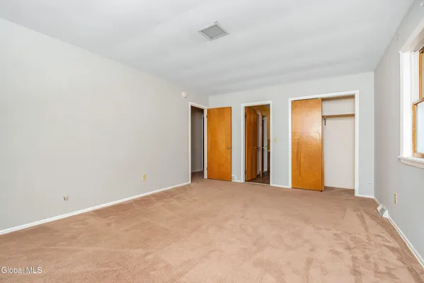 $3,500 | 3 Springwood Manor Drive, Colonie, NY 12211