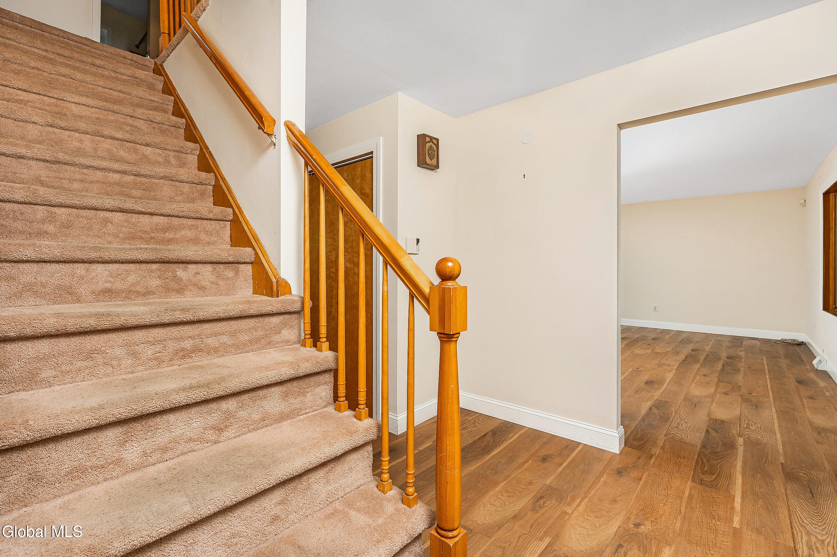 3 Springwood Manor Drive Colonie, NY 12211 - Photo 6 of 37 006-Stairway
