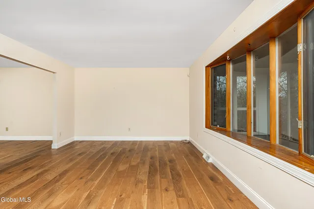 $3,500 | 3 Springwood Manor Drive, Colonie, NY 12211