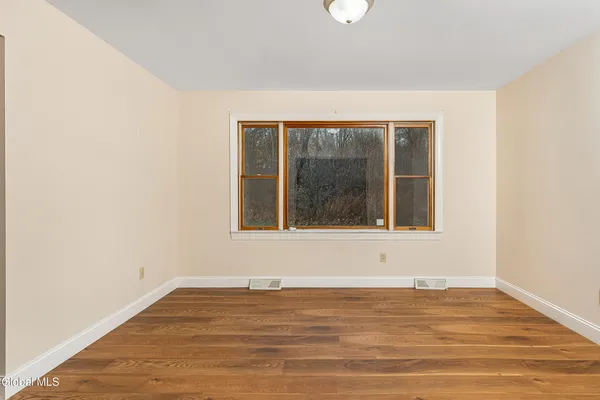 $3,500 | 3 Springwood Manor Drive, Colonie, NY 12211