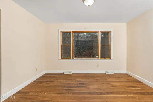 $3,500 | 3 Springwood Manor Drive, Colonie, NY 12211