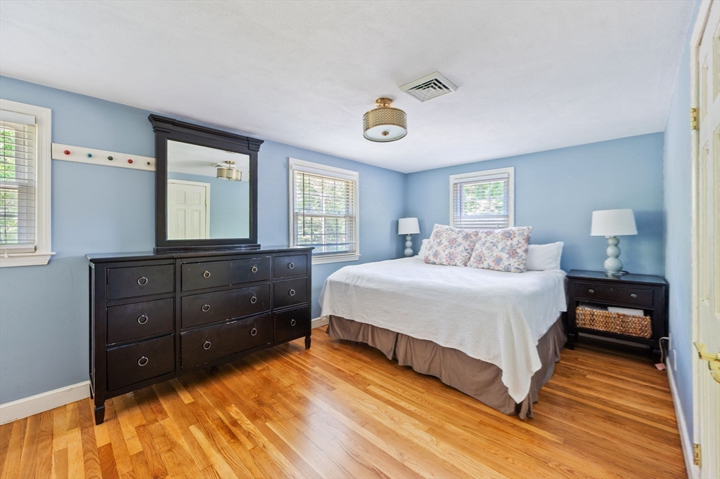 68 Old Post Road Walpole, MA 02032 - Photo 21 of 39