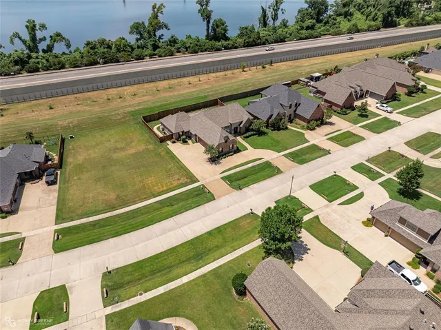 $569,900 | 225 Welham Trace, Bossier City, LA 71112