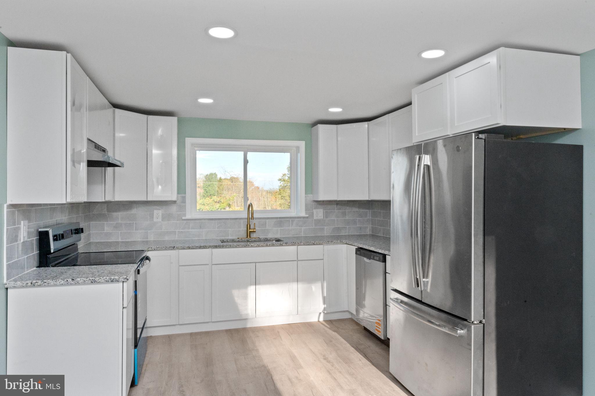 2126 Needhammer Road Pottstown, PA 19464 - Photo 4 of 27 Kitchen