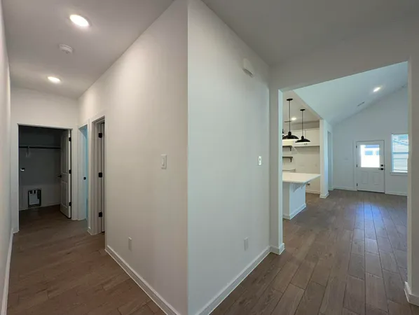 $2,599 | 4819 Legends Bay Drive, Baytown, TX 77523