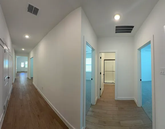 $2,599 | 4819 Legends Bay Drive, Baytown, TX 77523