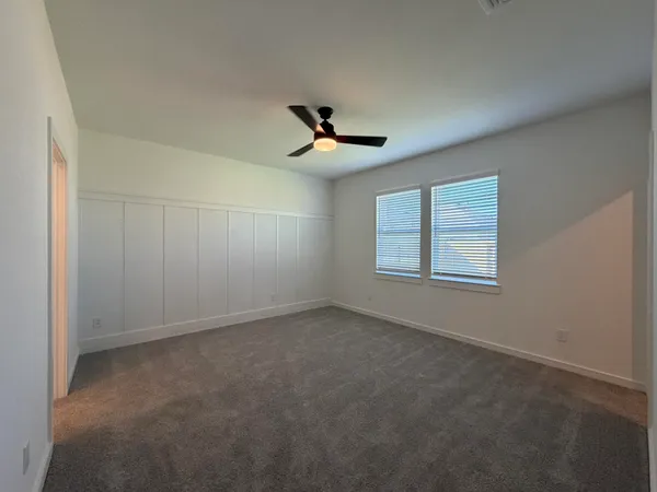 $2,599 | 4819 Legends Bay Drive, Baytown, TX 77523