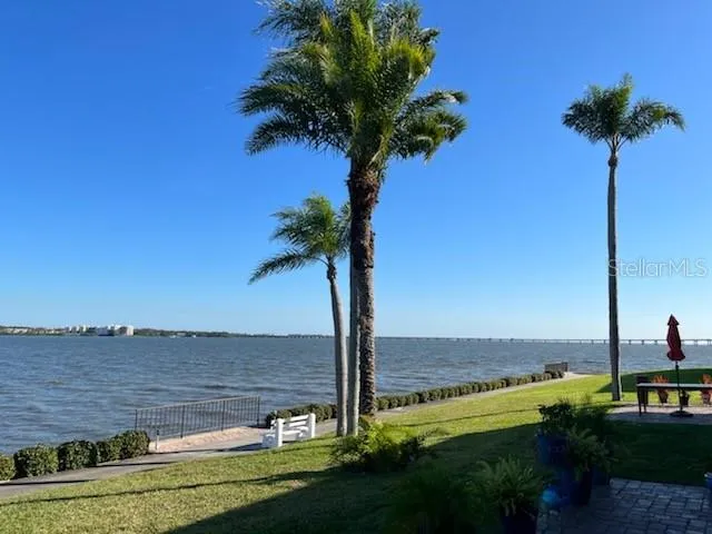 $1,800 | 19029 US Highway 19 North, Unit 28D, Clearwater, FL 33764