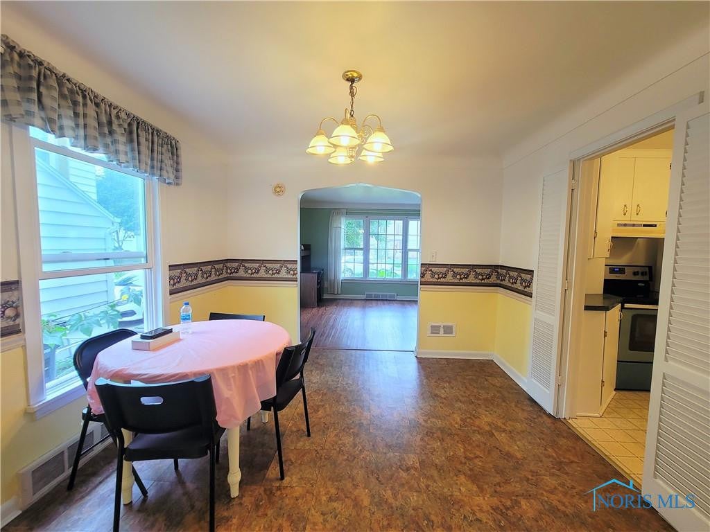3316 Aldringham Road Toledo, OH 43606 - Photo 13 of 43 Gallery Image 13