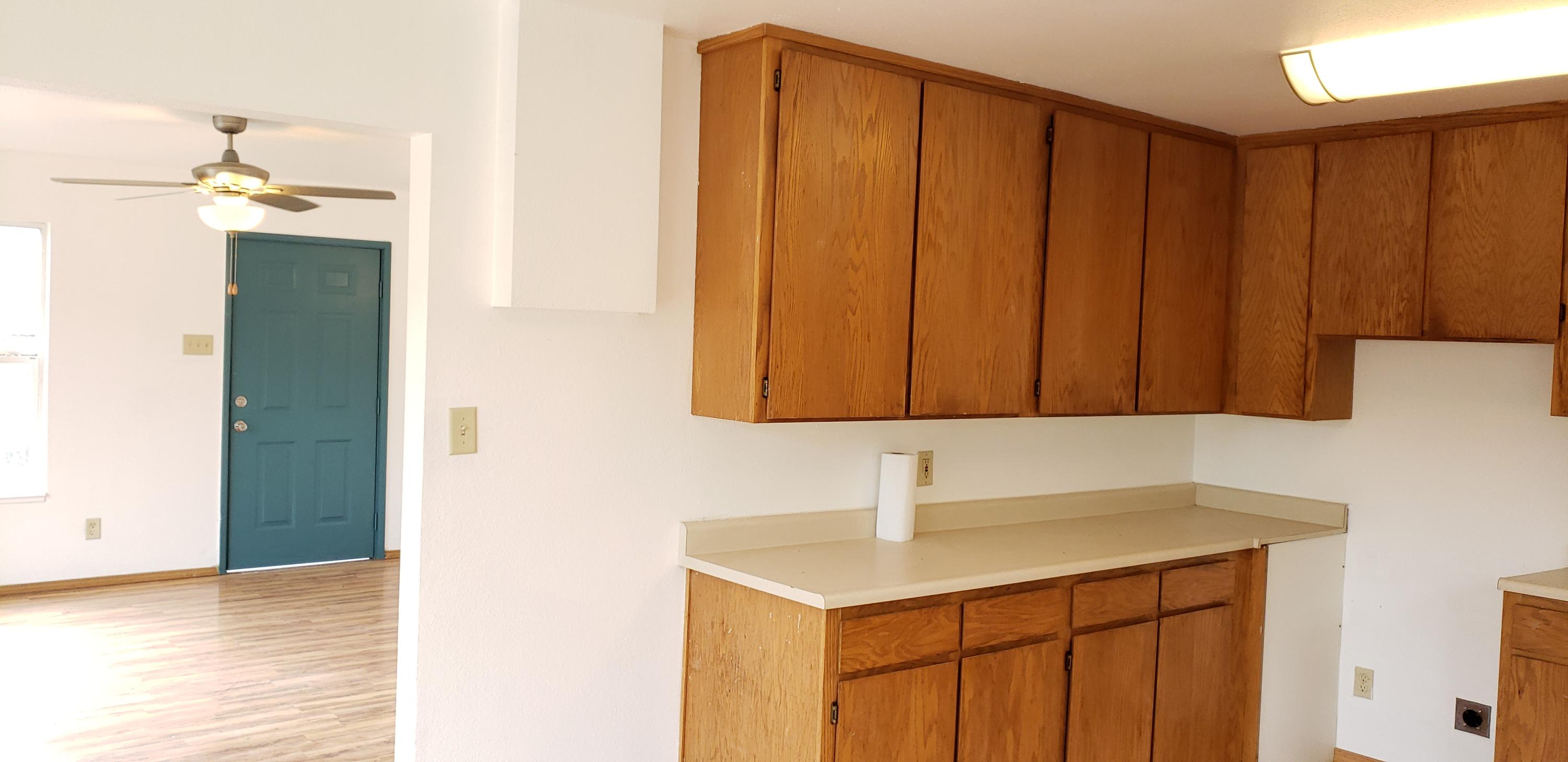 795 Pacific Avenue Rio Dell, CA 95562 - Photo 3 of 33