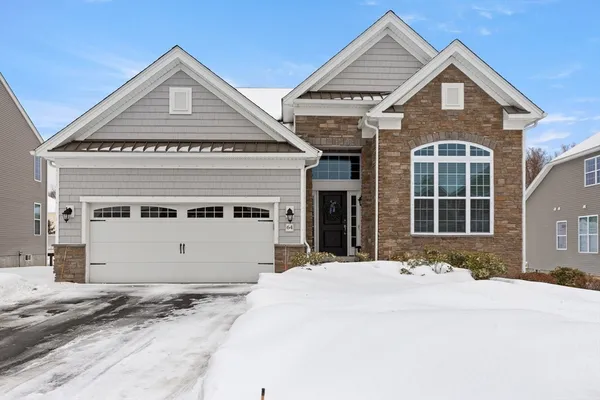 $899,900 | 64 Pine Tree Drive, Unit 64, Methuen, MA 01844