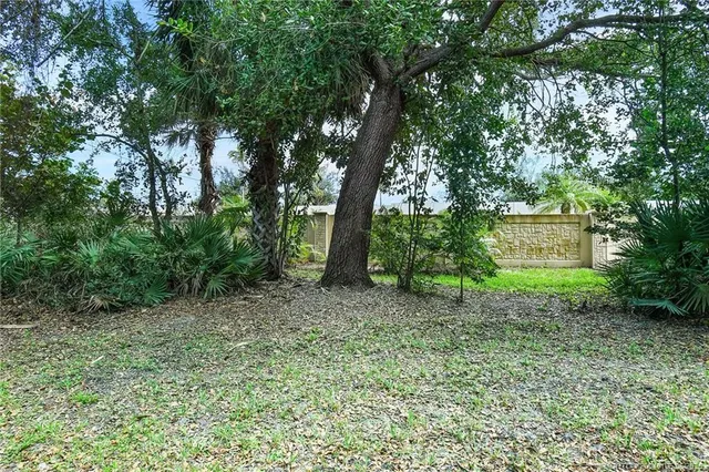 $199,999 | 31 Southwest South River Drive, Unit 106, Stuart, FL 34997