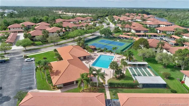 $199,999 | 31 Southwest South River Drive, Unit 106, Stuart, FL 34997