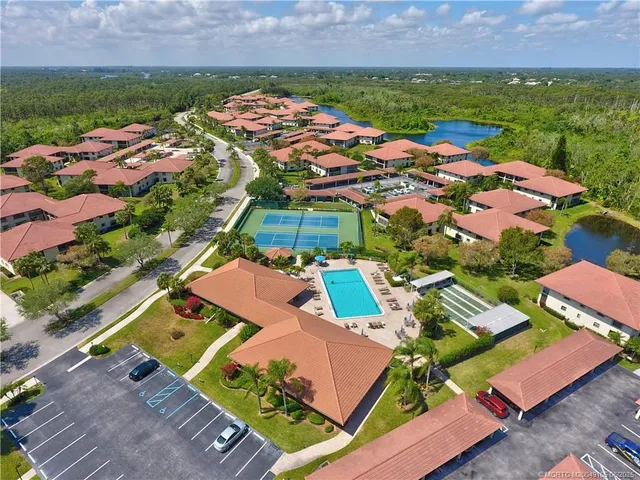 $199,999 | 31 Southwest South River Drive, Unit 106, Stuart, FL 34997