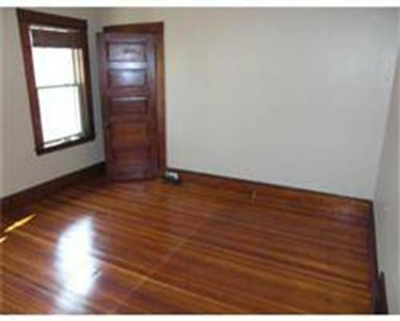107 Merrymount Road, Unit 2 Quincy, MA 02169 - Photo 3 of 4