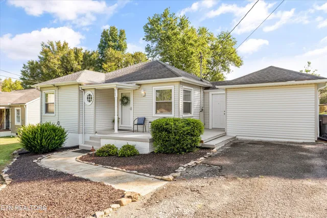 $299,000 | 6104 Manchester Road, Knoxville, TN 37920