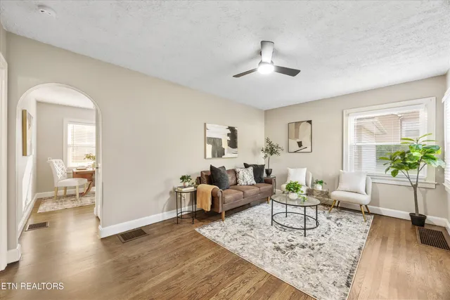 $299,000 | 6104 Manchester Road, Knoxville, TN 37920