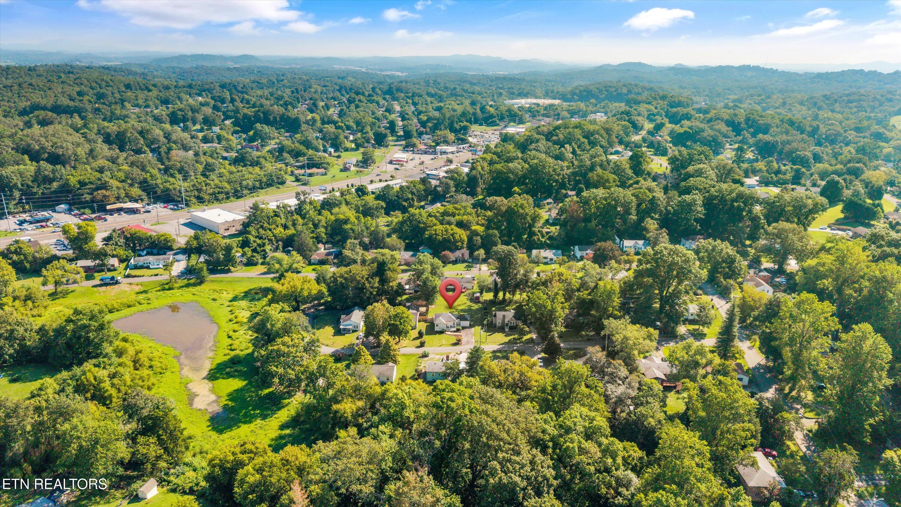 6104 Manchester Road Knoxville, TN 37920 - Photo 12 of 43 40-6104 Manchester Rd 038