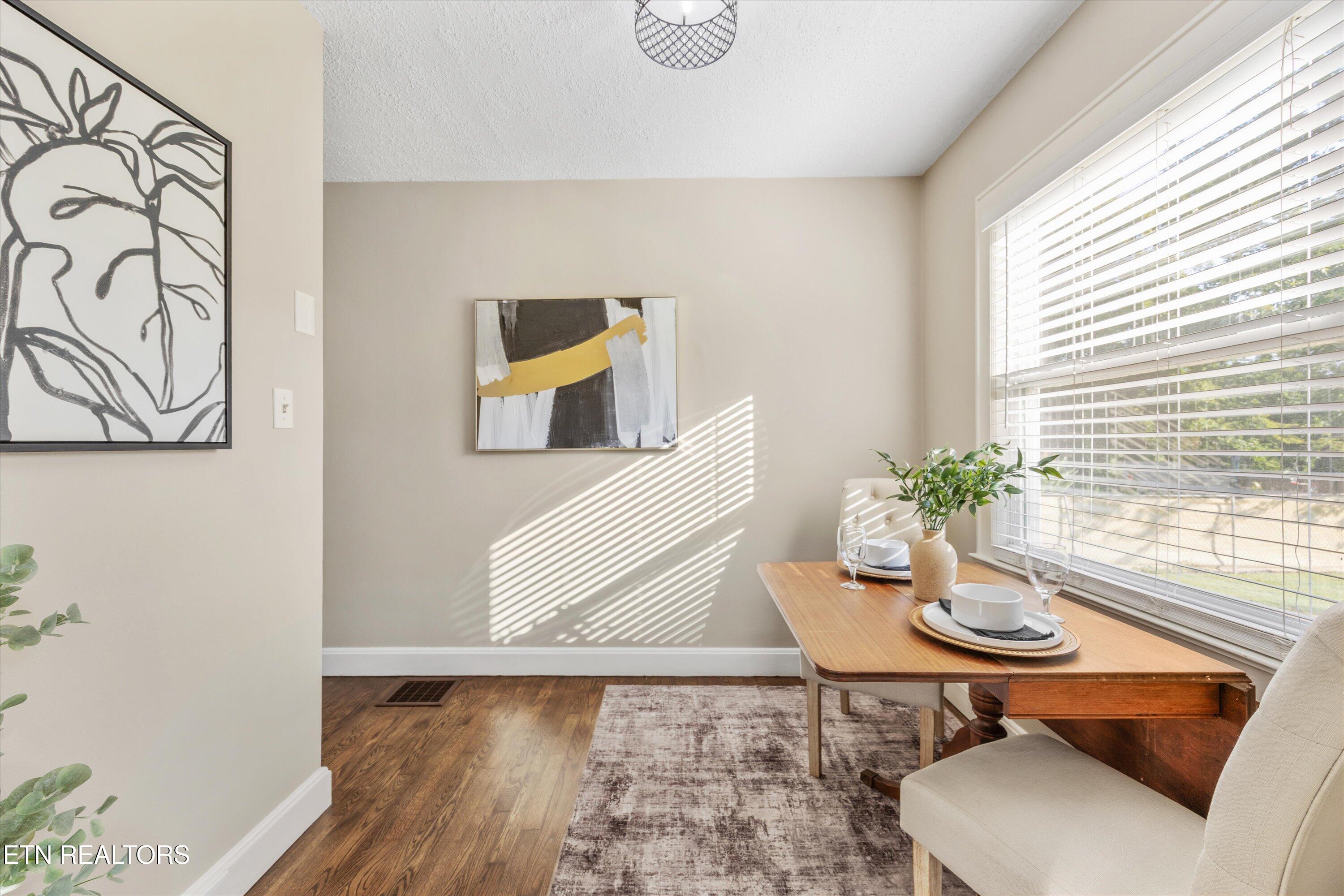 6104 Manchester Road Knoxville, TN 37920 - Photo 13 of 43 15-6104 Manchester Rd 008