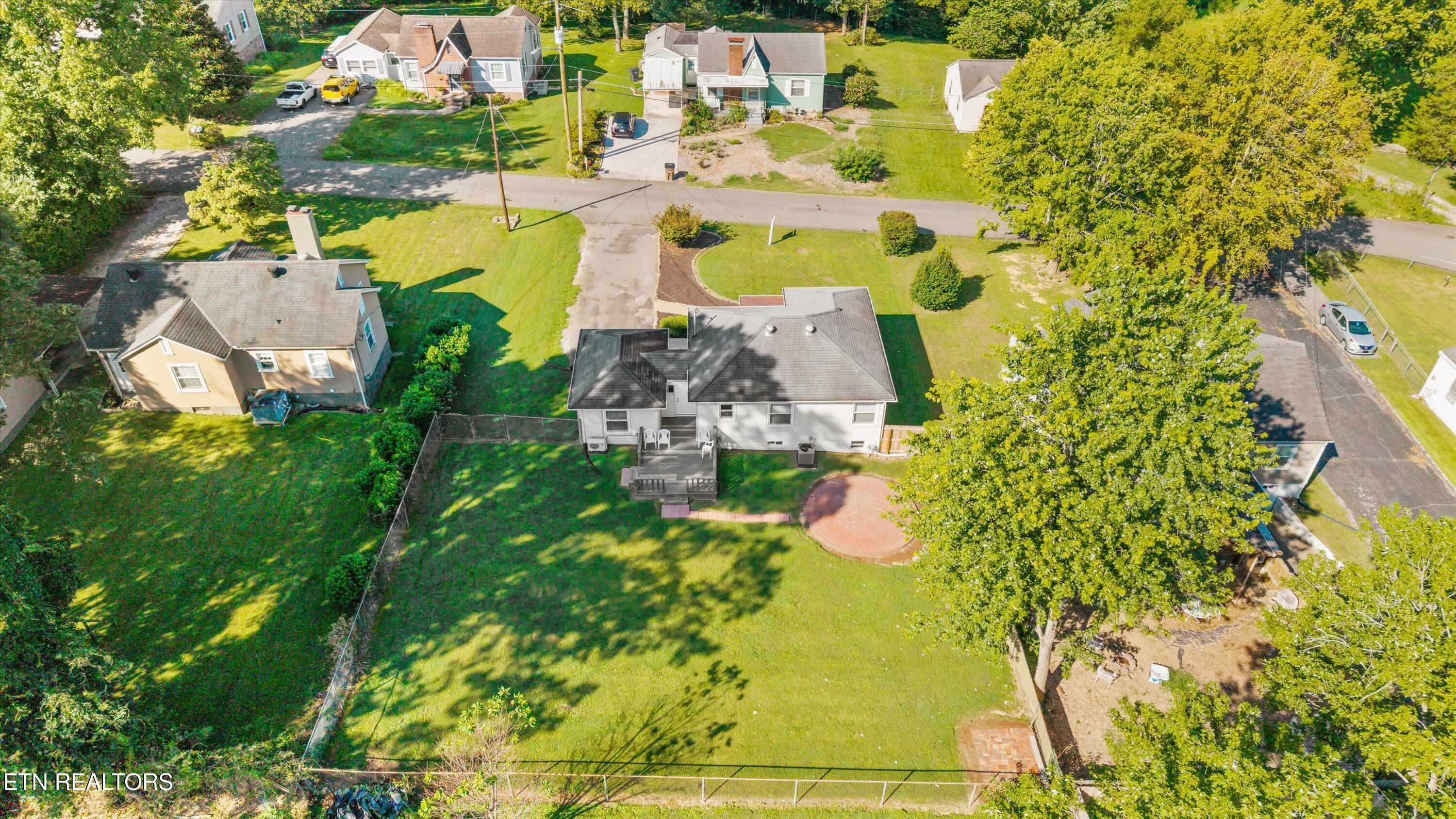 6104 Manchester Road Knoxville, TN 37920 - Photo 28 of 43 38-6104 Manchester Rd 036