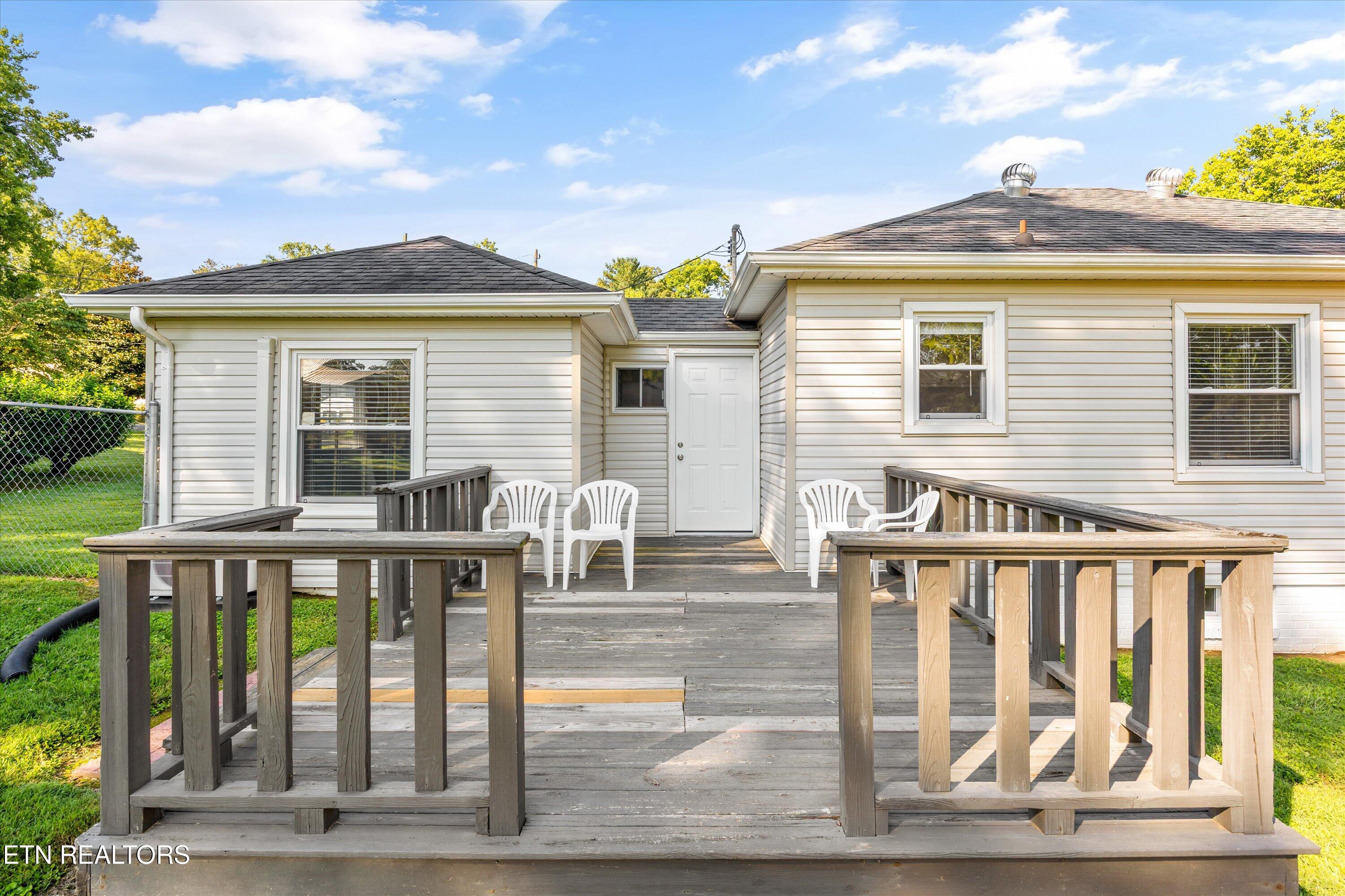 6104 Manchester Road Knoxville, TN 37920 - Photo 32 of 43 33-6104 Manchester Rd 030