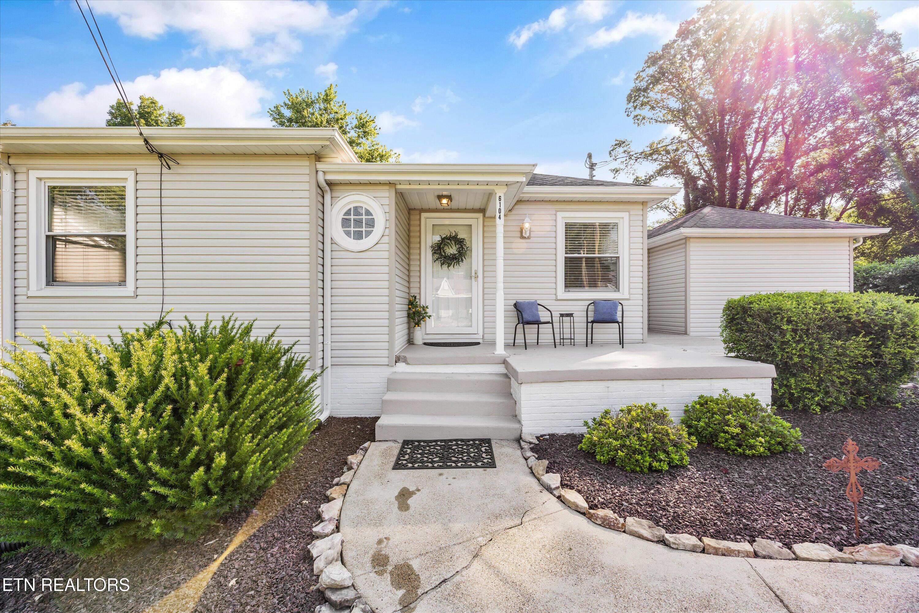 6104 Manchester Road Knoxville, TN 37920 - Photo 40 of 43 02-6104 Manchester Rd 024