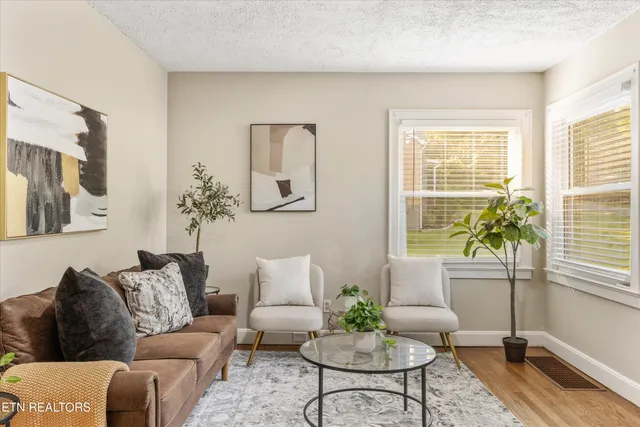 $299,000 | 6104 Manchester Road, Knoxville, TN 37920