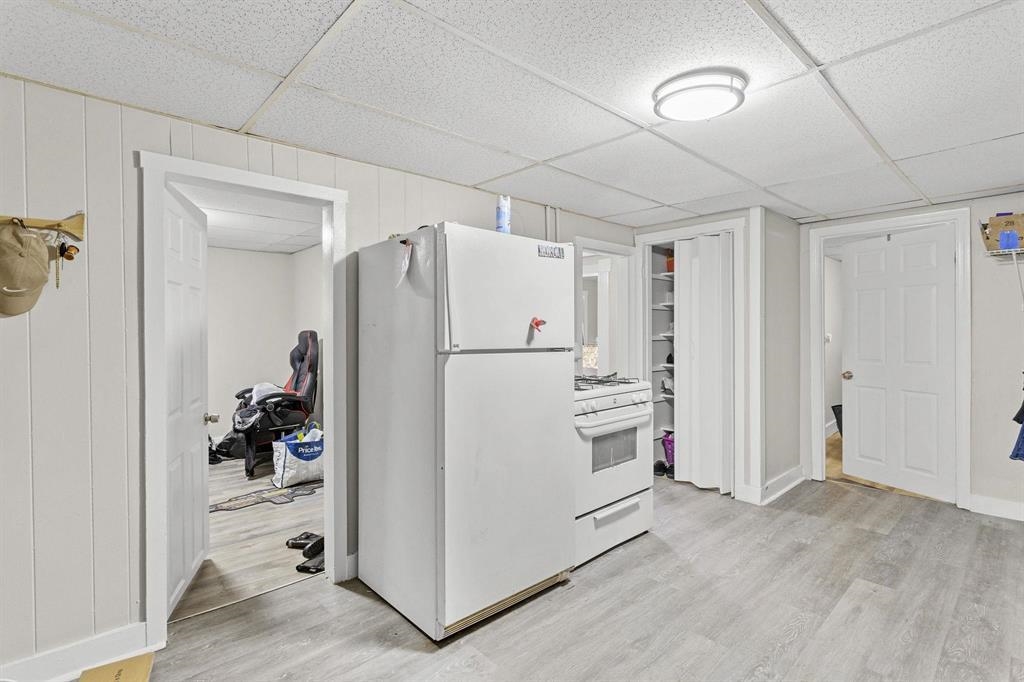 383 Manchester Street Manchester, NH 03103 - Photo 12 of 31