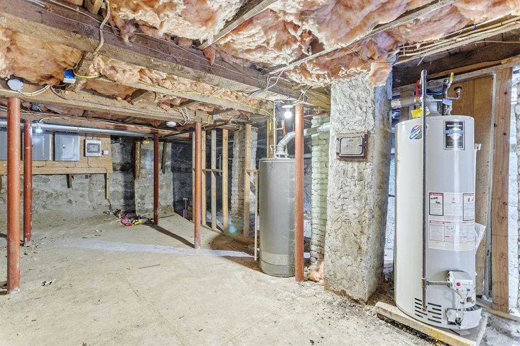 383 Manchester Street Manchester, NH 03103 - Photo 25 of 31