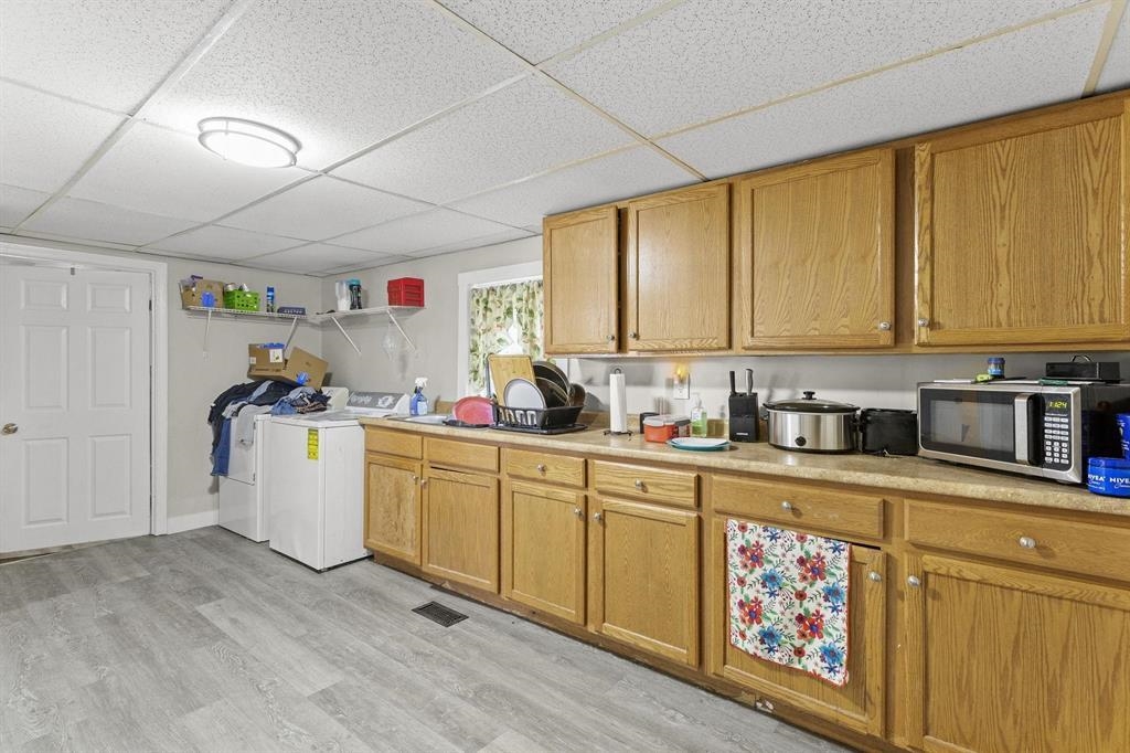 383 Manchester Street Manchester, NH 03103 - Photo 5 of 31