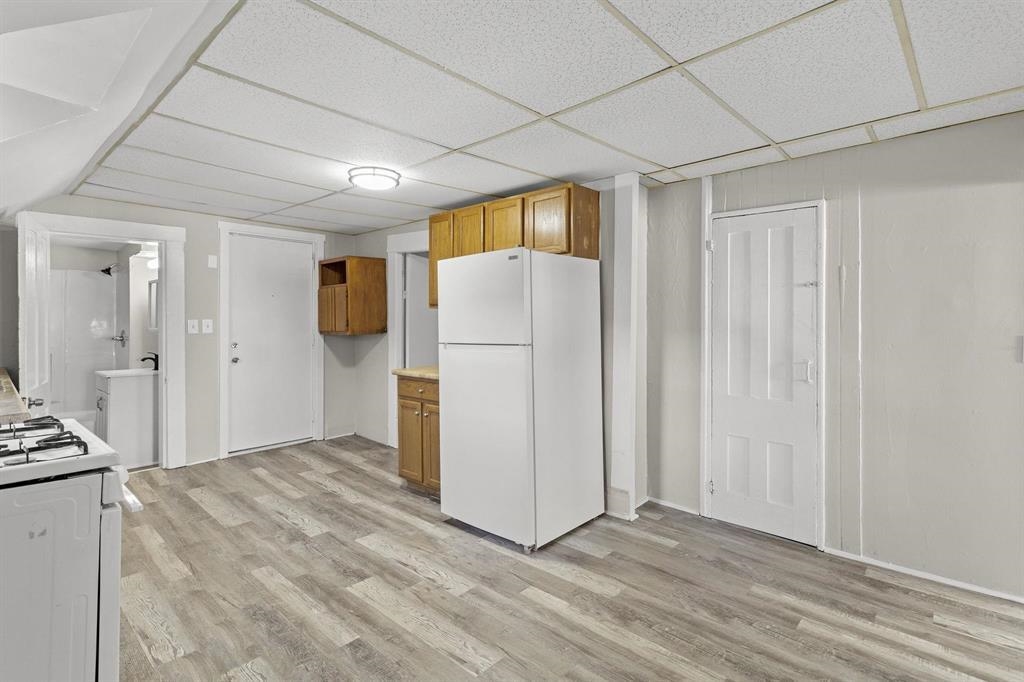 383 Manchester Street Manchester, NH 03103 - Photo 9 of 31