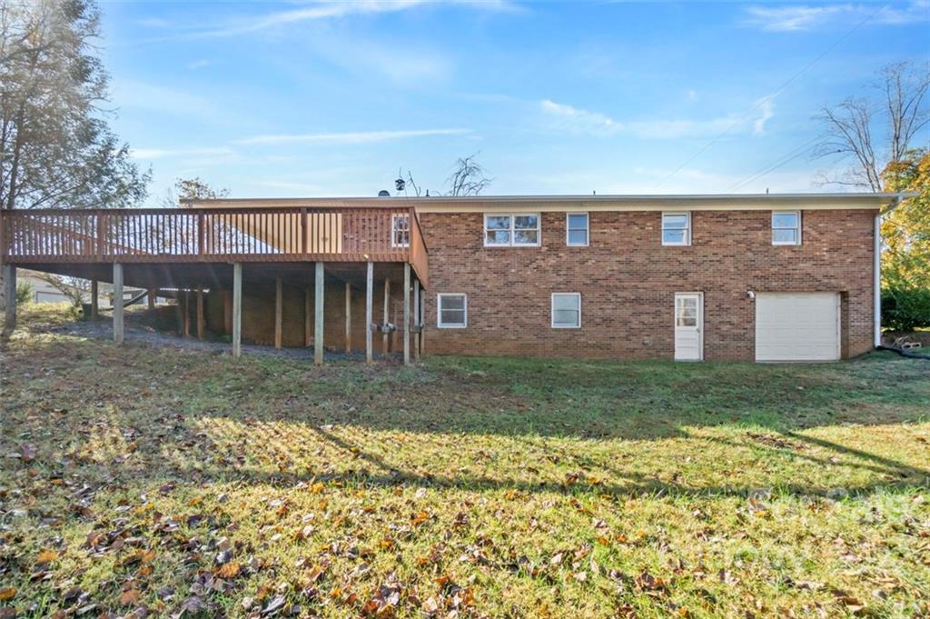 801 Powell Bridge Road Harmony, NC 28634 - Photo 6 of 48 Gallery Image 6