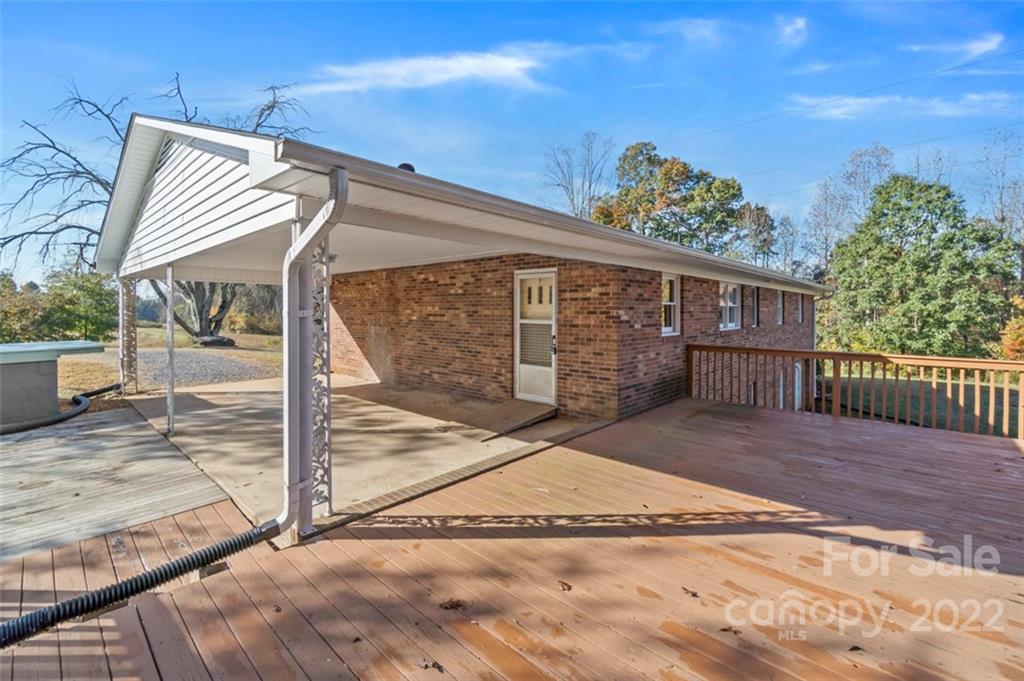 801 Powell Bridge Road Harmony, NC 28634 - Photo 8 of 48 Gallery Image 8