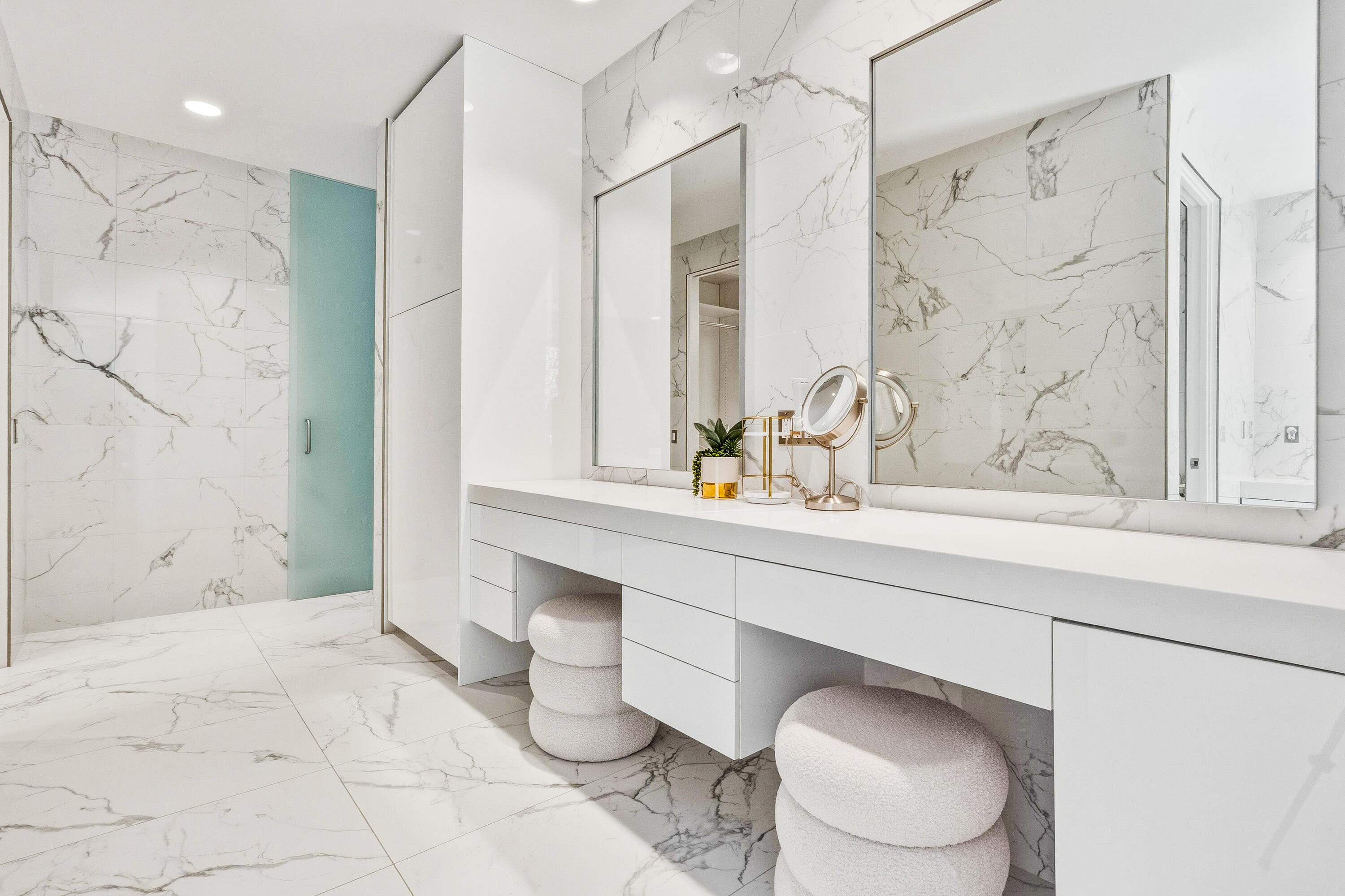 70288 Pecos Road Rancho Mirage, CA 92270 - Photo 42 of 69 a bathroom with a sink toilet and shower