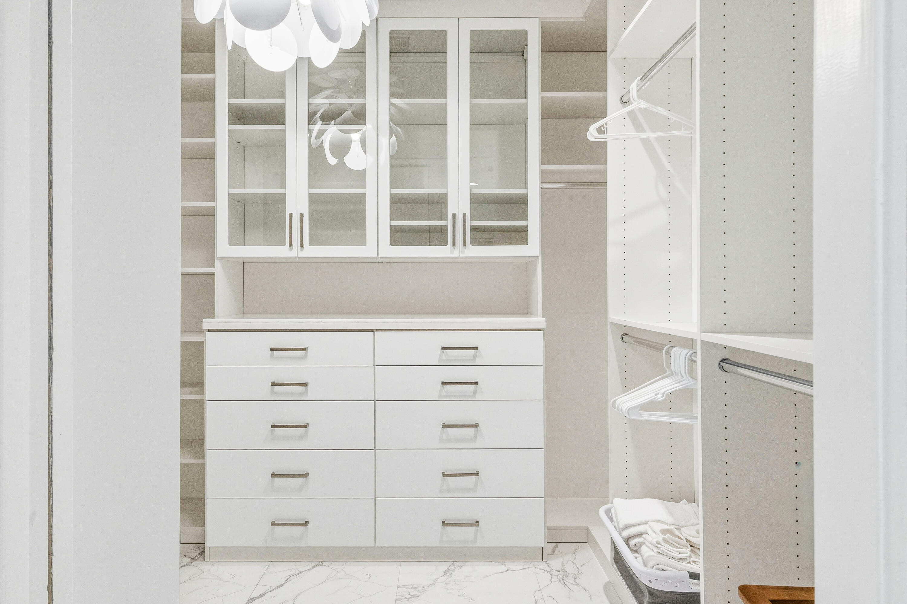 70288 Pecos Road Rancho Mirage, CA 92270 - Photo 49 of 69 a view of an empty walk in closet