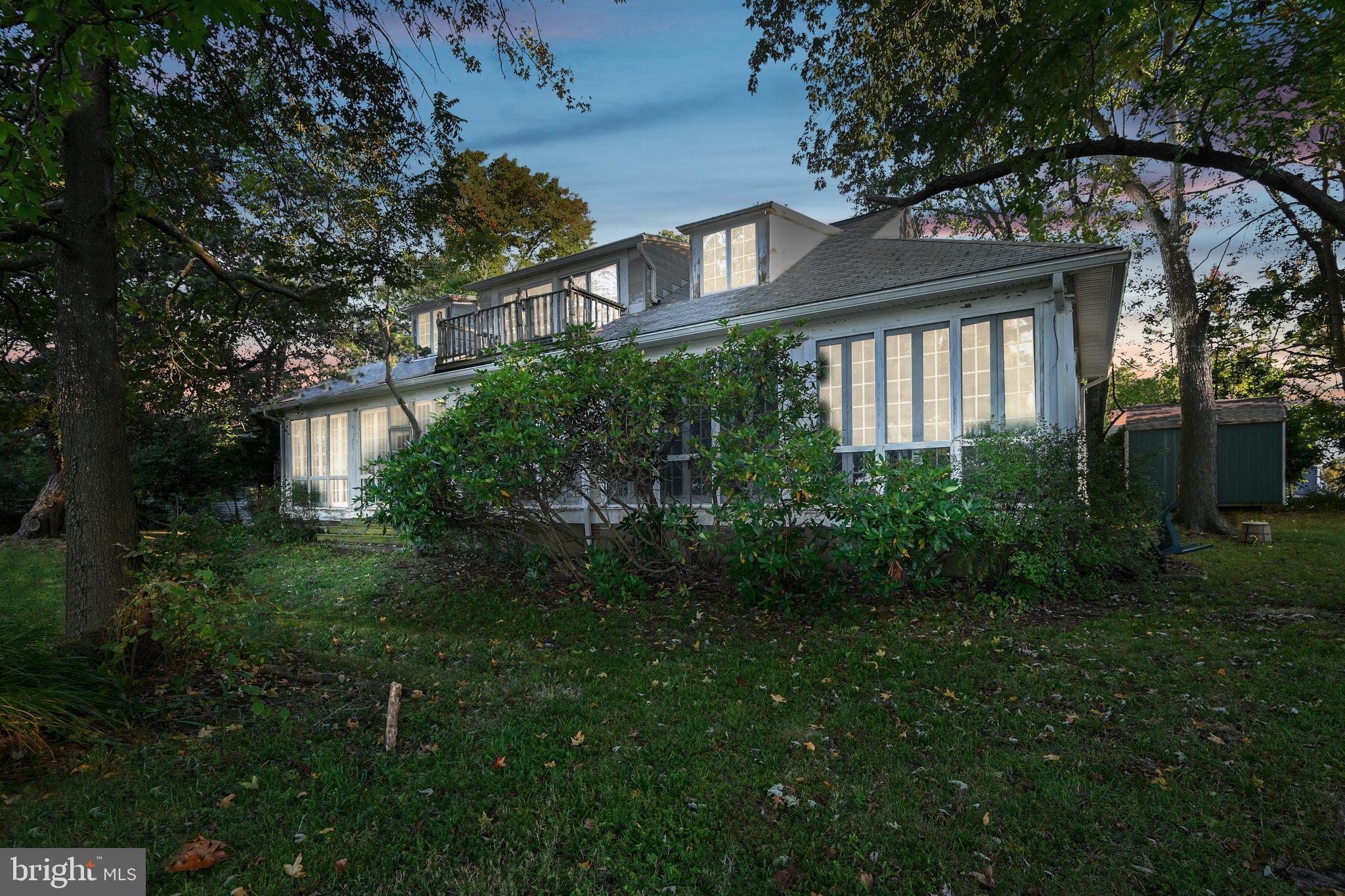 3736 Thomas Point Road Annapolis, MD 21403 - Photo 3 of 49 Renovate this old gem or build your castle here