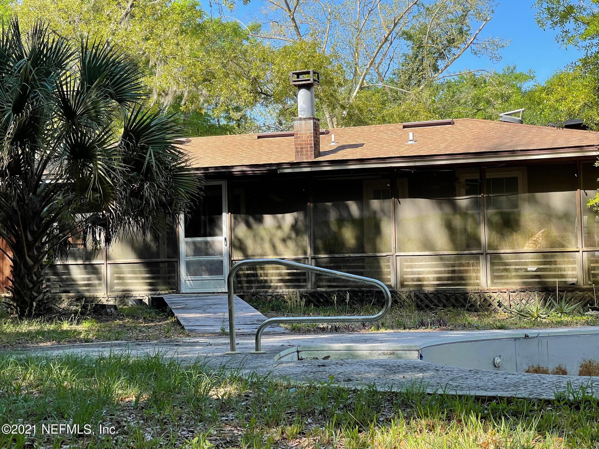 335 Wesley Road Green Cove Springs, FL 32043 - Photo 22 of 39 Pool area