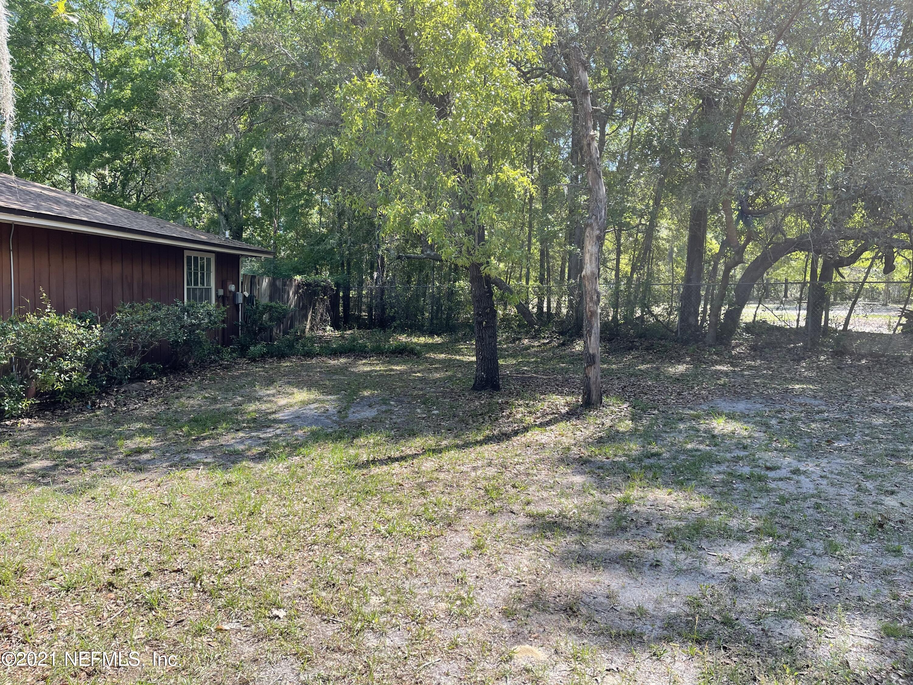 335 Wesley Road Green Cove Springs, FL 32043 - Photo 4 of 39 Side View