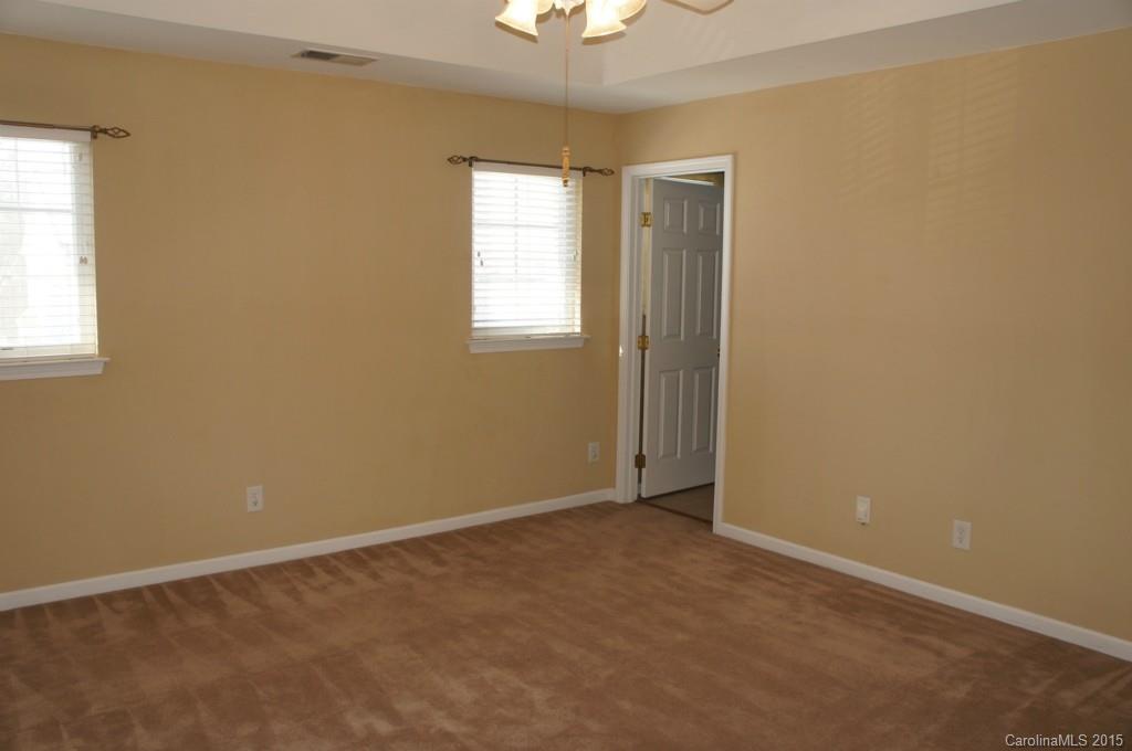 4972 Prosperity Ridge Road, Unit 4972 Charlotte, NC 28269 - Photo 11 of 13 Gallery Image 11