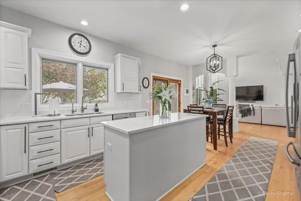 $989,000 | 402 Meadow Ridge Lane, Prospect Heights, IL 60070