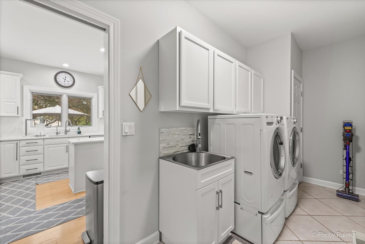 402 Meadow Ridge Lane Prospect Heights, IL 60070 - Photo 12 of 54