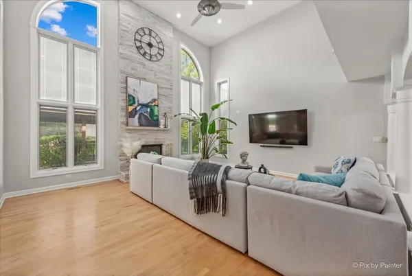 $989,000 | 402 Meadow Ridge Lane, Prospect Heights, IL 60070