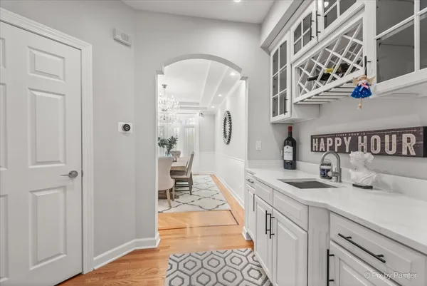 $989,000 | 402 Meadow Ridge Lane, Prospect Heights, IL 60070