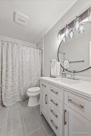 $989,000 | 402 Meadow Ridge Lane, Prospect Heights, IL 60070