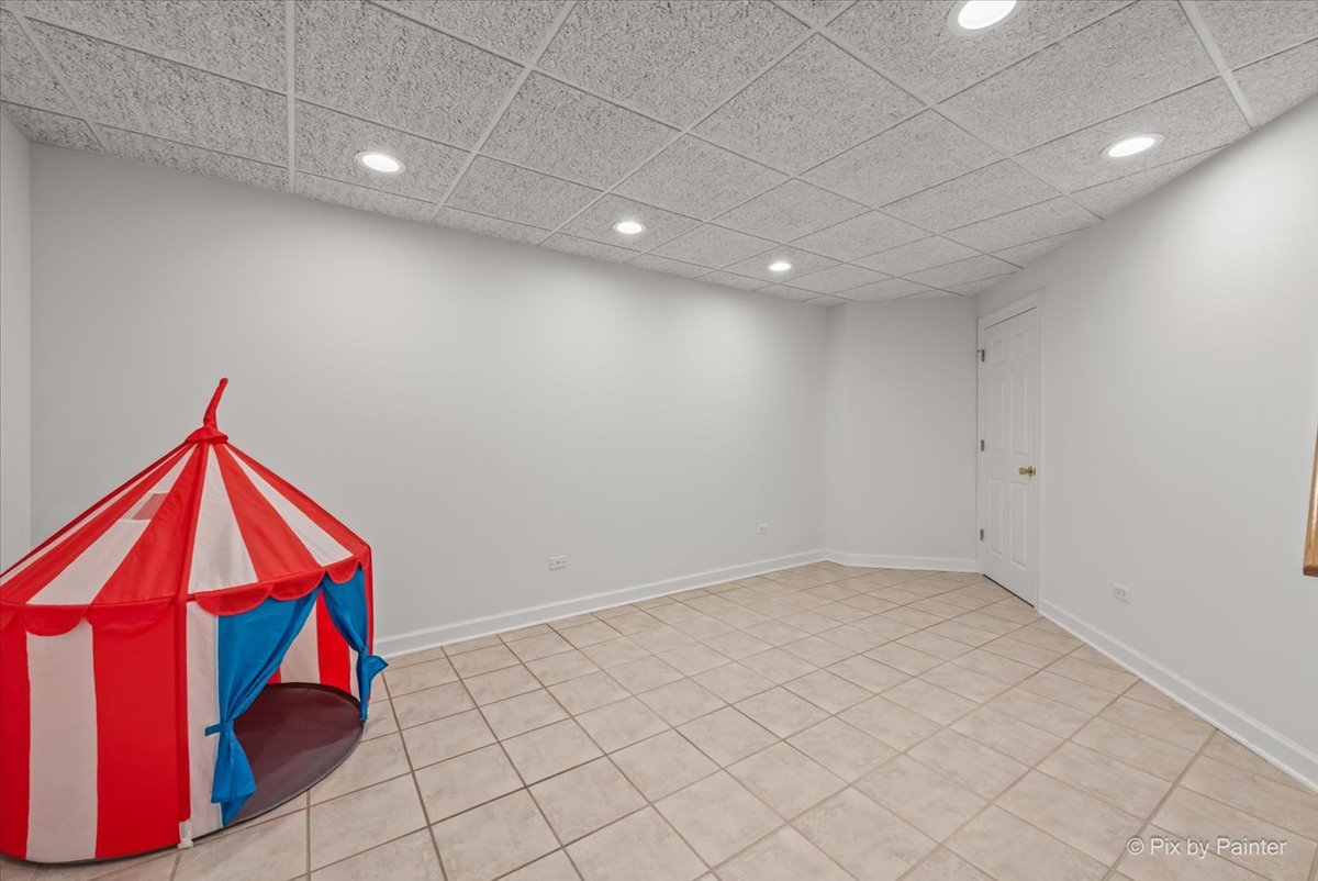 402 Meadow Ridge Lane Prospect Heights, IL 60070 - Photo 44 of 54
