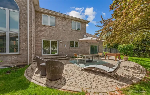 $989,000 | 402 Meadow Ridge Lane, Prospect Heights, IL 60070