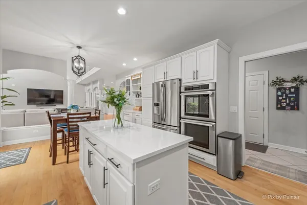 $989,000 | 402 Meadow Ridge Lane, Prospect Heights, IL 60070