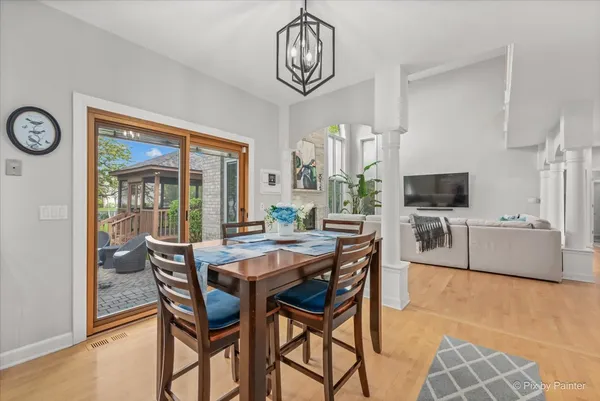 $989,000 | 402 Meadow Ridge Lane, Prospect Heights, IL 60070