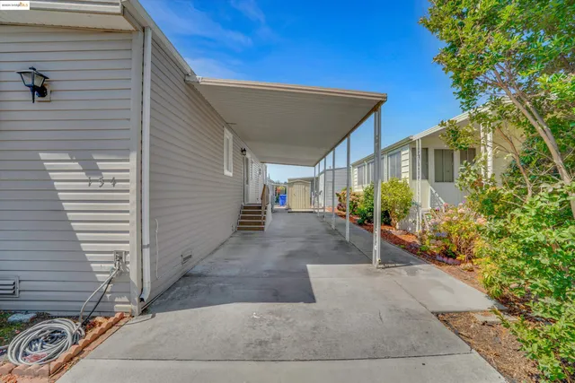 $175,888 | 154 Santa Teresa, San Leandro, CA 94579